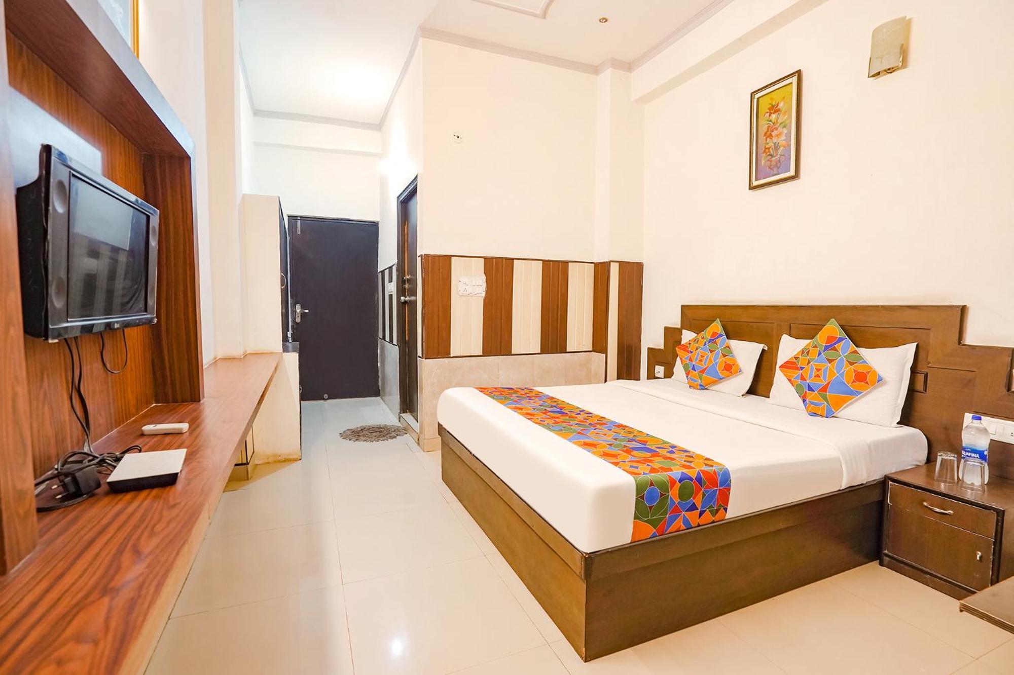 Fabhotel Prashant Palace 마이소르 외부 사진