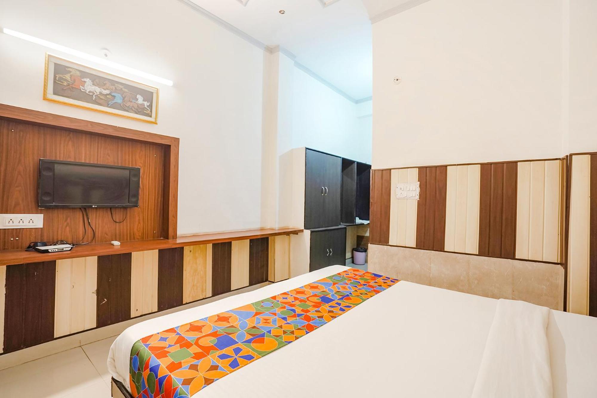 Fabhotel Prashant Palace 마이소르 외부 사진