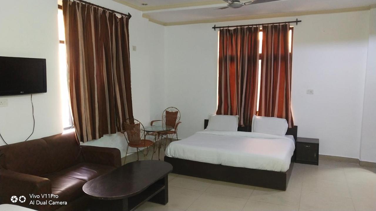 Fabhotel Prashant Palace 마이소르 외부 사진