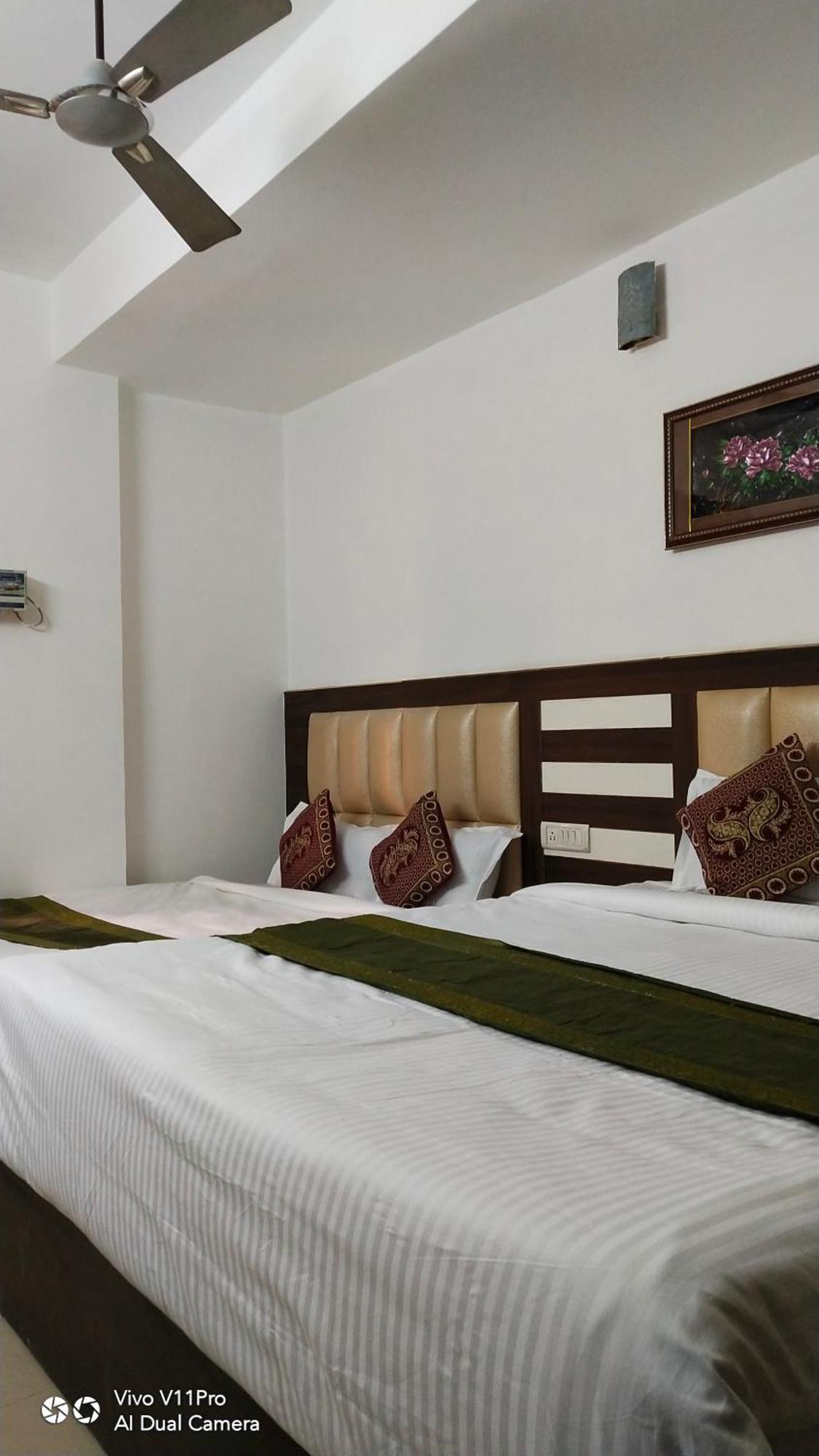 Fabhotel Prashant Palace 마이소르 외부 사진
