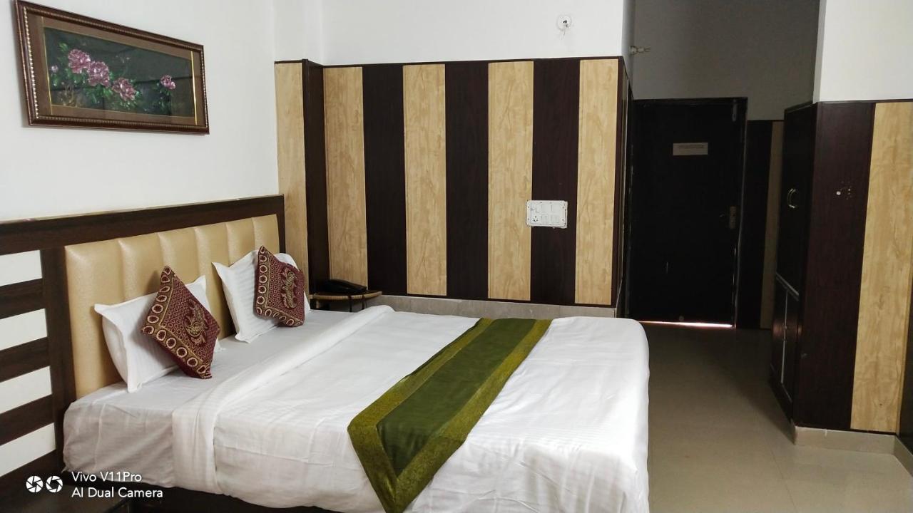 Fabhotel Prashant Palace 마이소르 외부 사진
